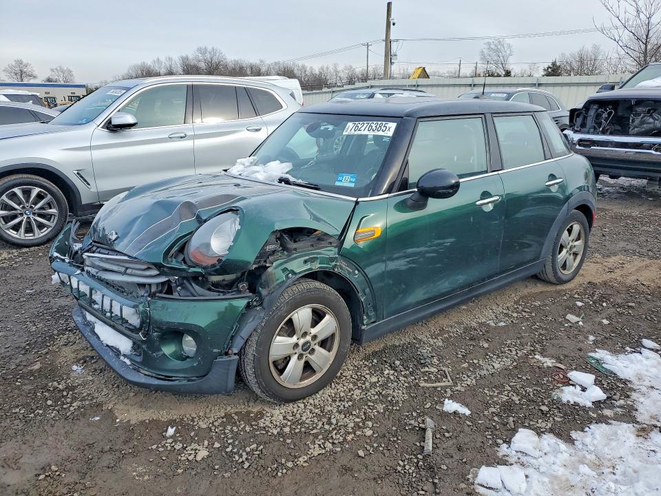 2015 MINI COOPER — VIN WMWXS5C56FT829804