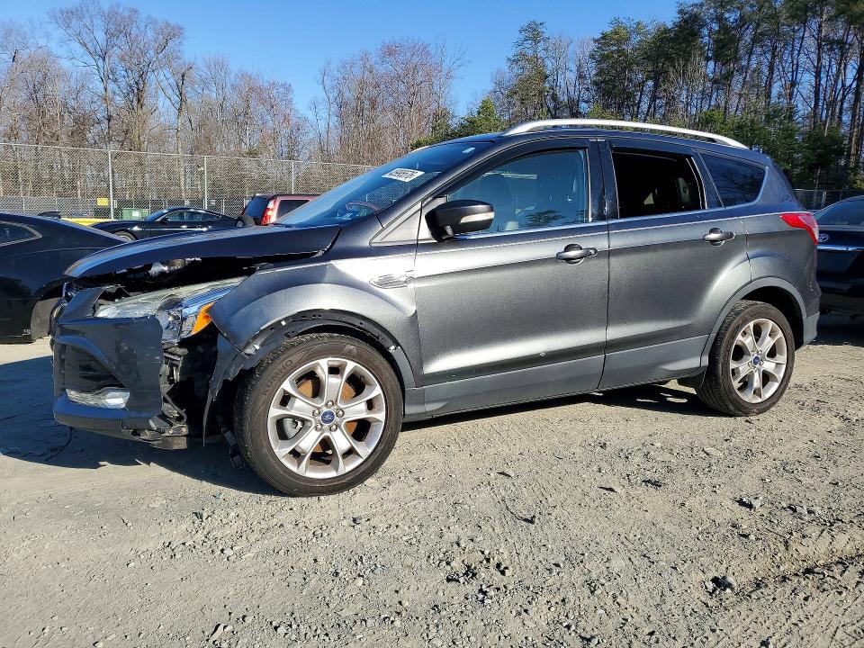 2016 FORD ESCAPE — VIN 1FMCU9JX0GUB22700
