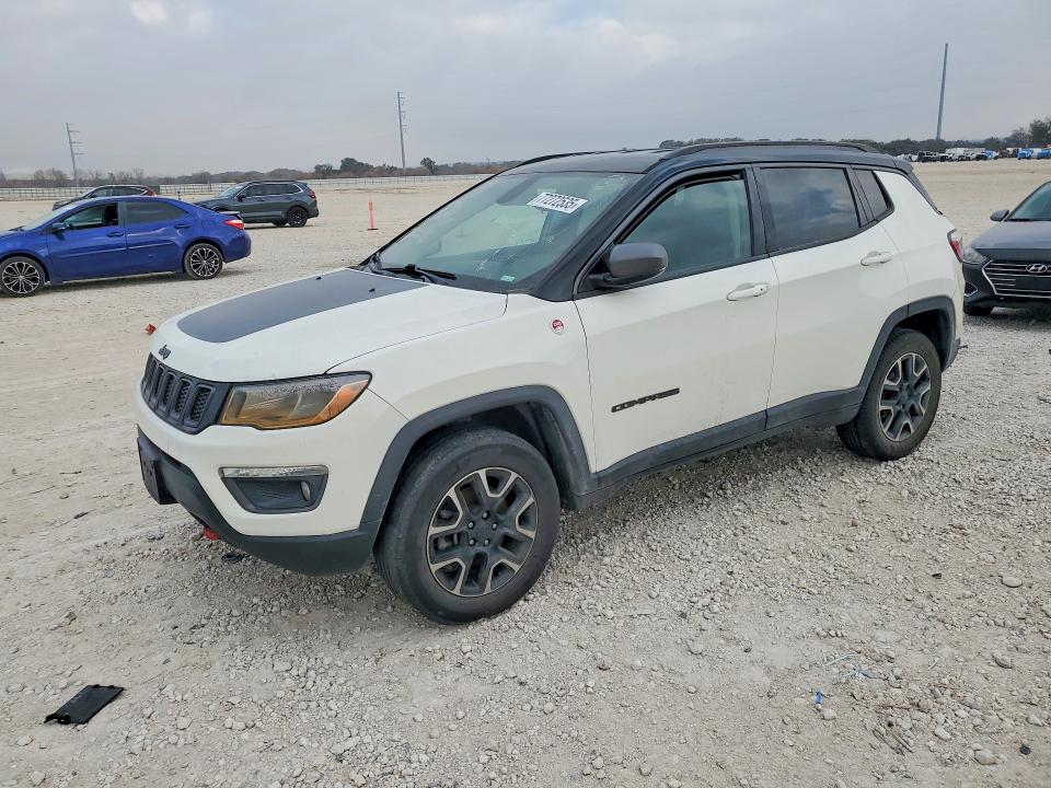 2020 JEEP COMPASS — VIN 3C4NJDDB8LT127530