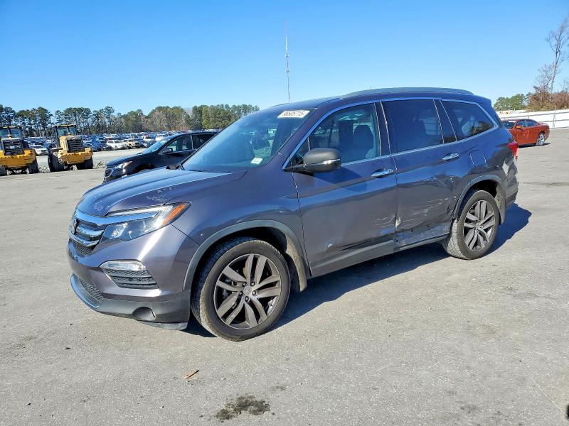 2017 HONDA PILOT — VIN 5FNYF6H98HB012093