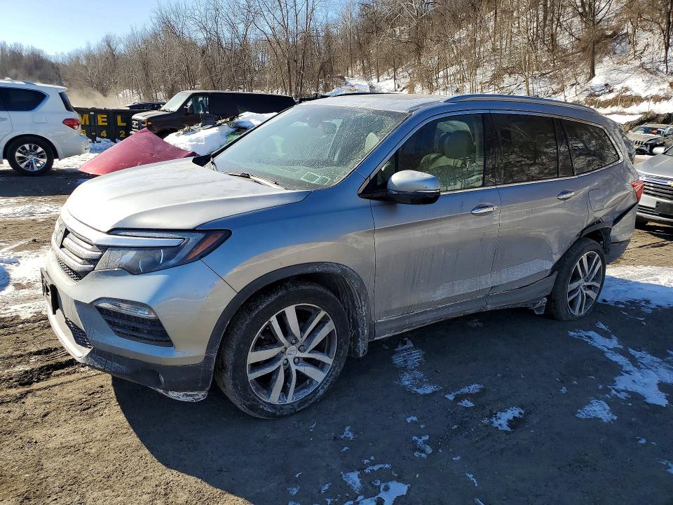 2017 HONDA PILOT ELIT — VIN 5FNYF6H02HB003195