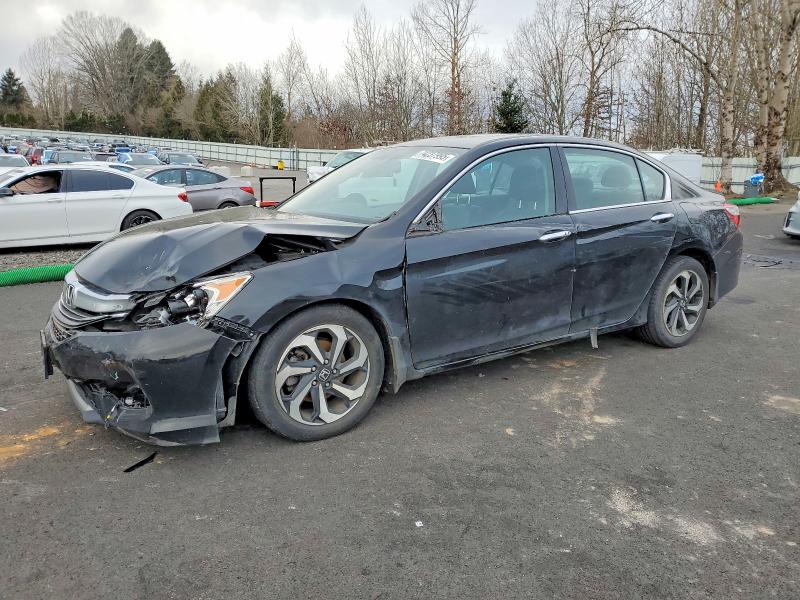 2017 HONDA ACCORD — VIN 1HGCR3F84HA014217