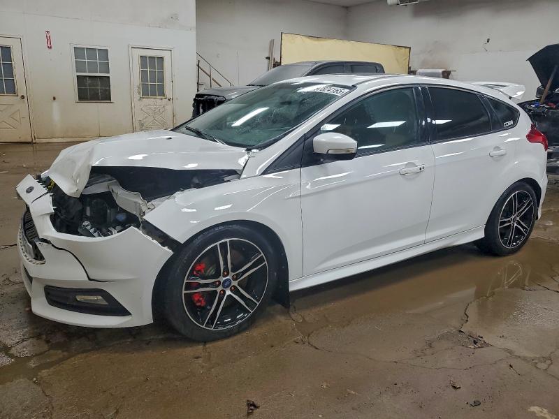 2016 FORD FOCUS ST — VIN 1FADP3L95GL305291