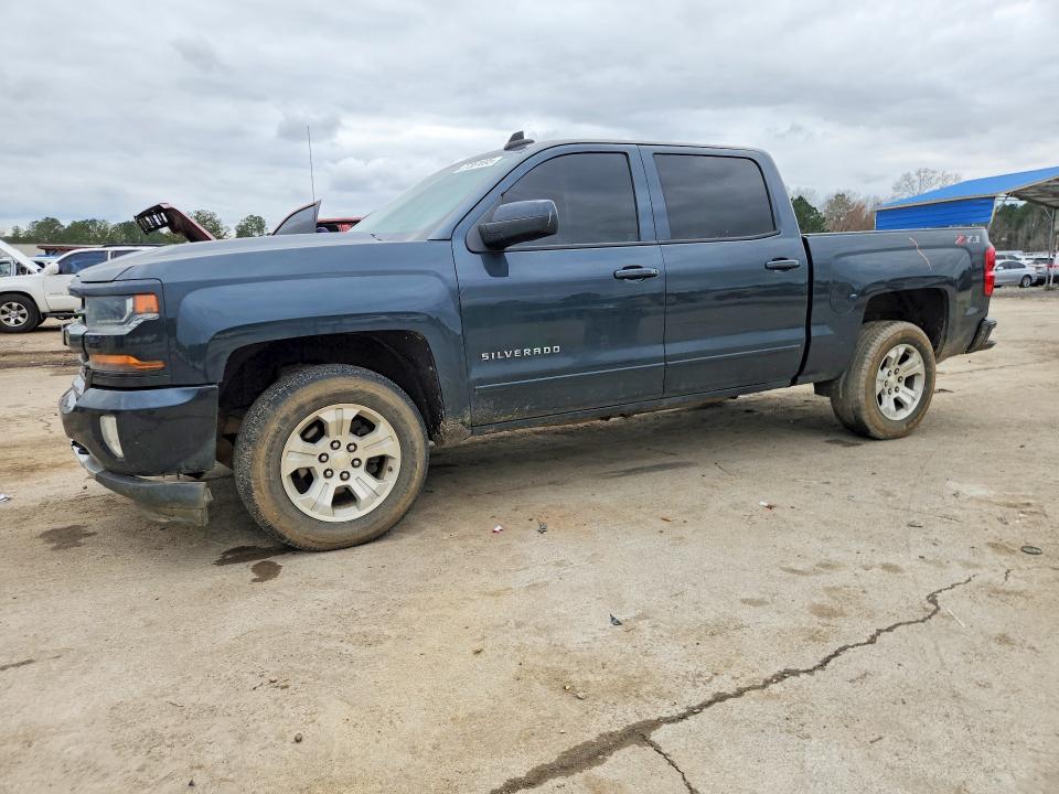 2018 CHEVROLET SILVERADO — VIN 3GCUKREC9JG239997