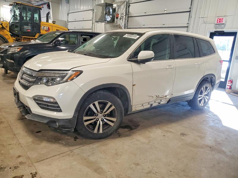 2018 HONDA PILOT — VIN 5FNYF6H30JB063816