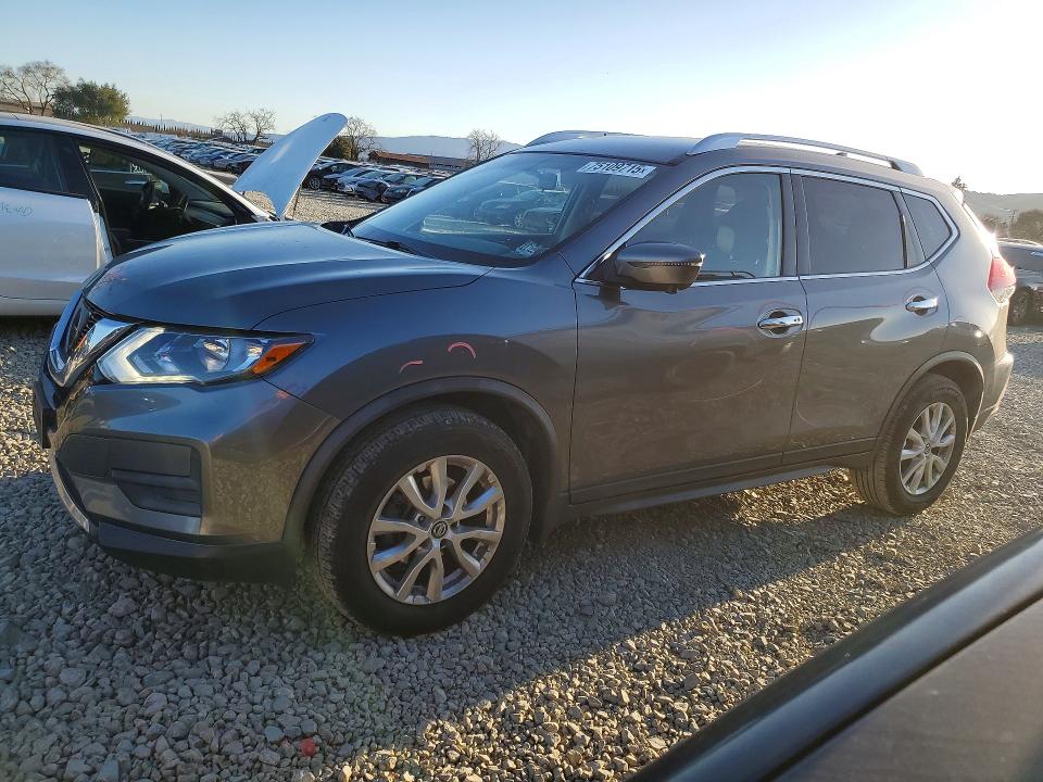 2017 NISSAN ROGUE S — VIN JN8AT2MV6HW273275