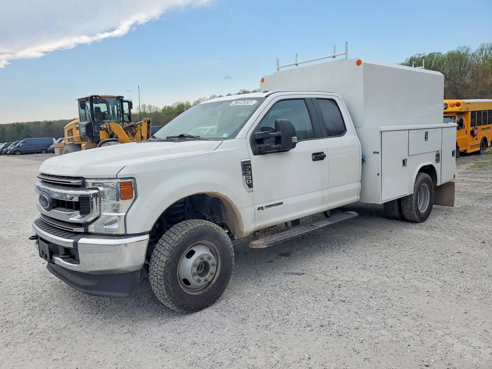 2022 FORD F350 — VIN 1FD8X3HT0NEC96058