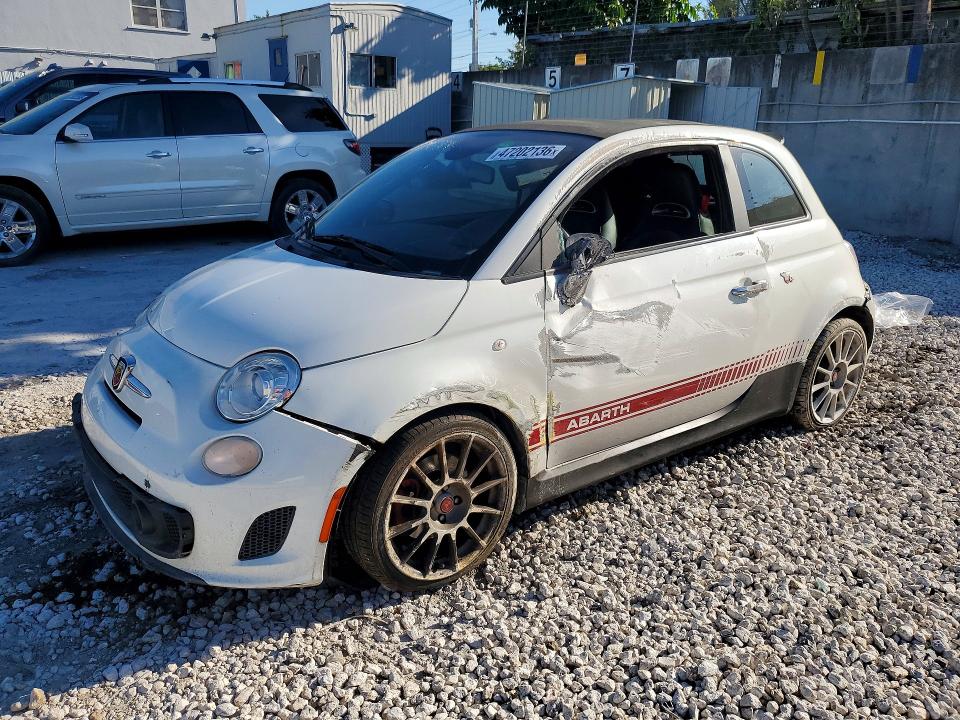 2015 FIAT 500 — VIN 3C3CFFJH8FT509272