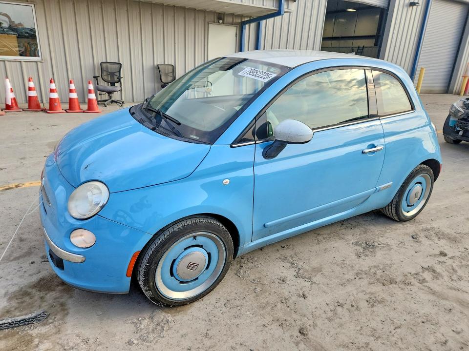 2015 FIAT 500 — VIN 3C3CFFCR4FT570611