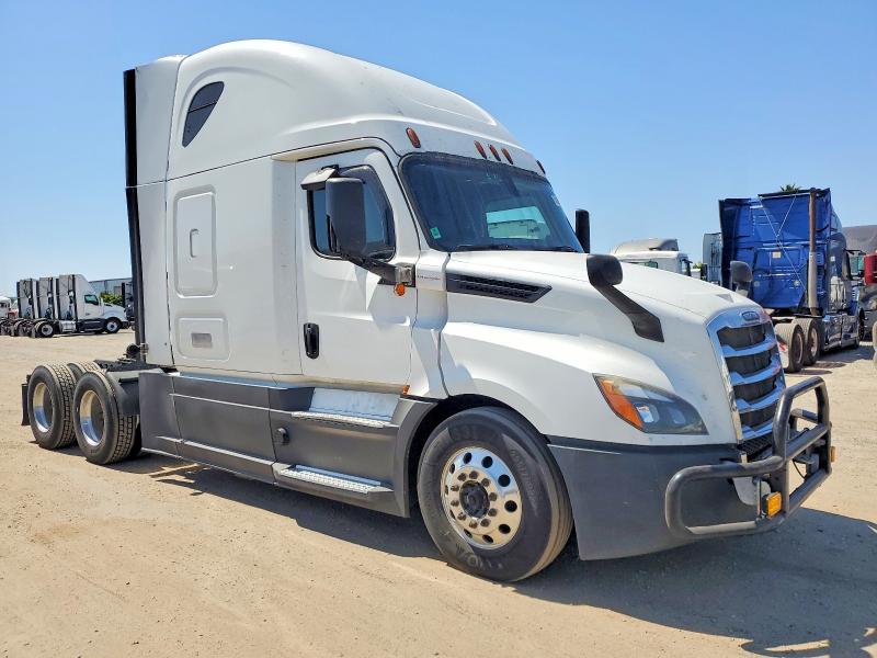 2020 FREIGHTLINER CASCADIA 126 — VIN 3AKJHHDR4LSLP7256