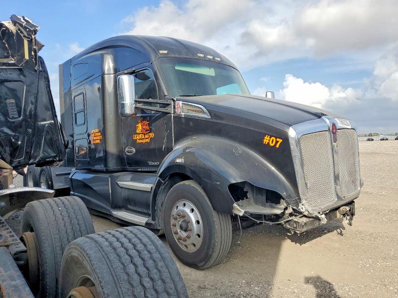 2016 KENWORTH CONSTRUCTION — VIN 1XKYDP9X5GJ109482