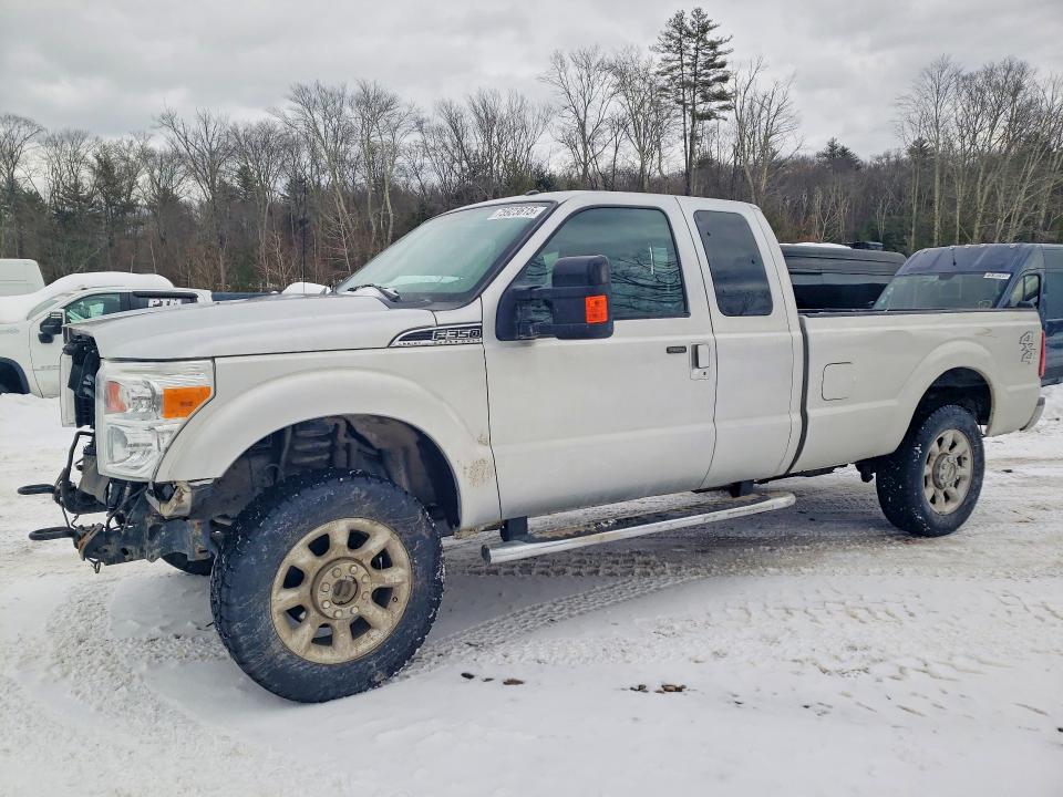 2015 FORD F350 — VIN 1FT8X3B62FEA79460