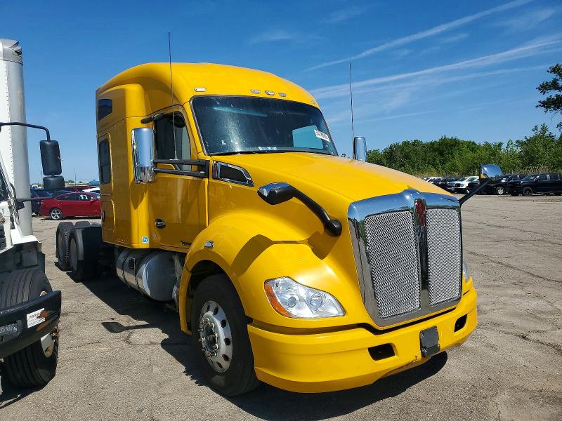 2019 KENWORTH CONSTRUCTION — VIN 1XKYD49XXKJ221718