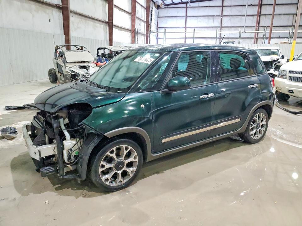 2015 FIAT 500L — VIN ZFBCFADH1FZ032108