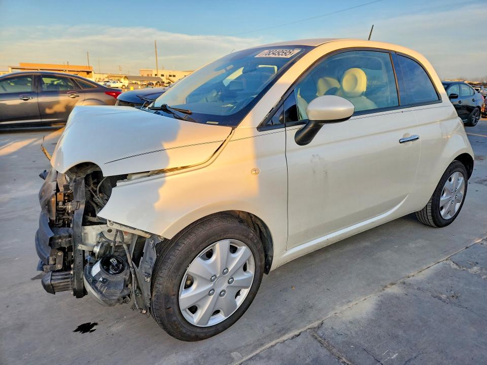 2015 FIAT 500 — VIN 3C3CFFAR3FT562017