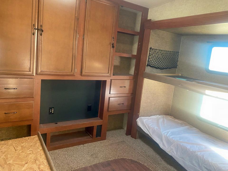 4X4FSEP27FJ041182