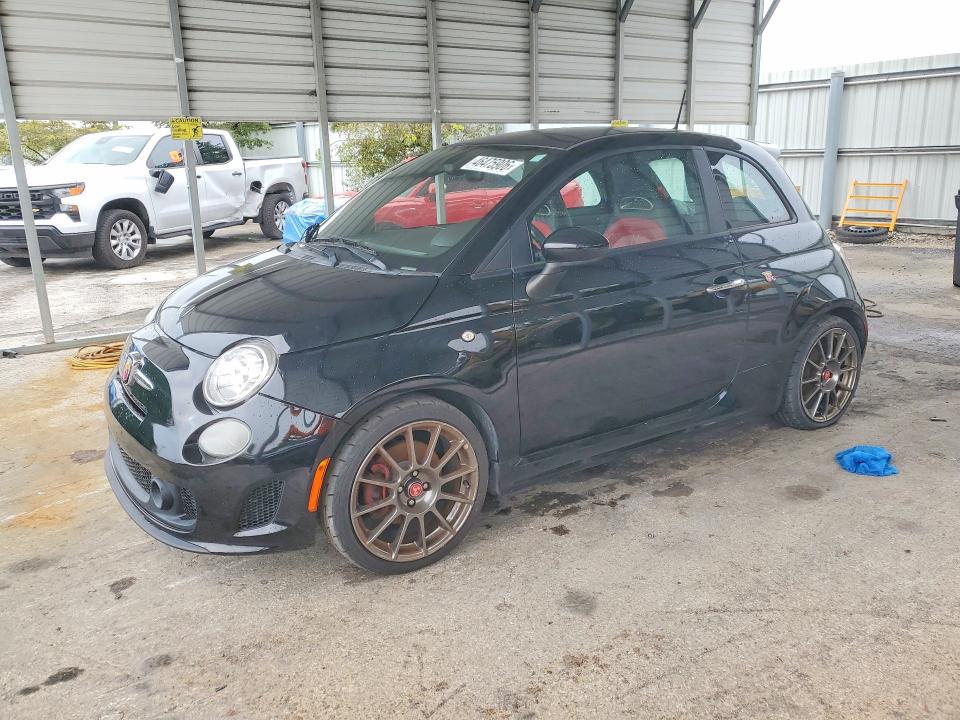 2017 FIAT 500 — VIN 3C3CFFFH0HT643737