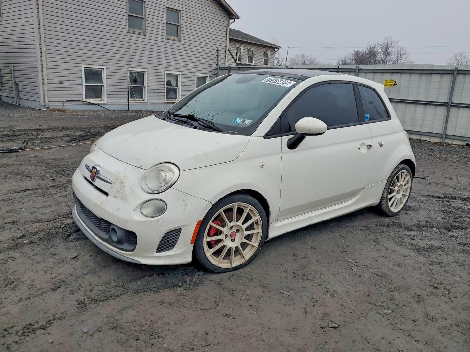 2015 FIAT 500 — VIN 3C3CFFFH0FT550438