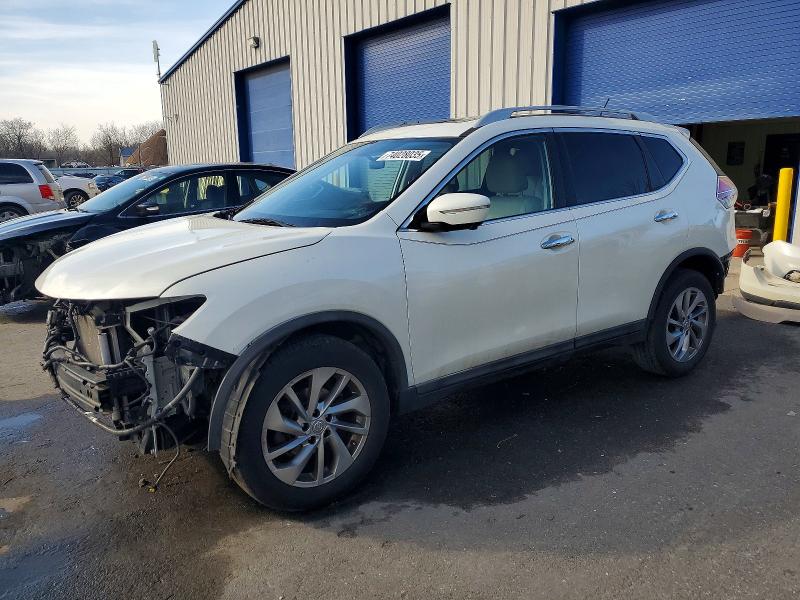 2015 NISSAN ROGUE S — VIN 5N1AT2MV0FC886479
