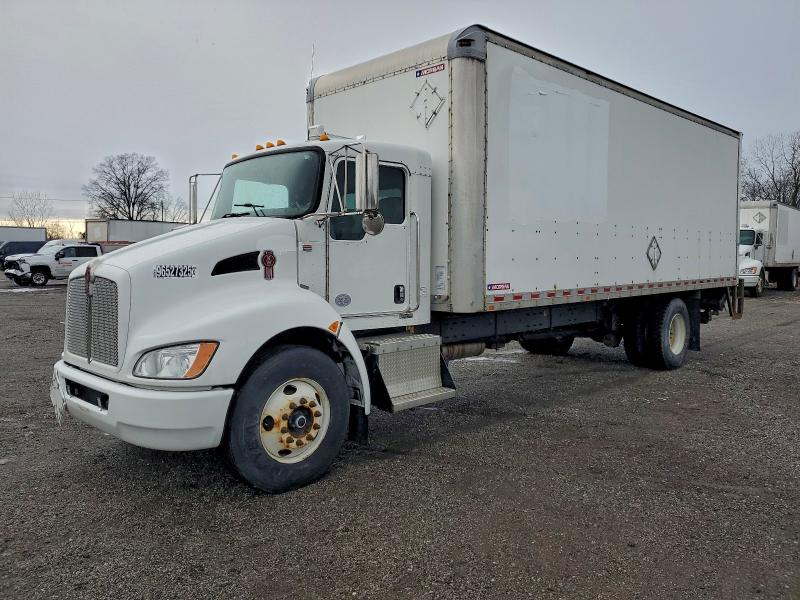 2017 KENWORTH CONSTRUCTION — VIN 2NKHHM6X3HM156618
