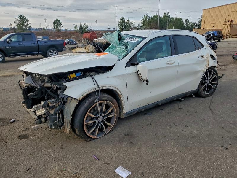 2017 MERCEDES-BENZ GLA — VIN WDCTG4EB4HJ294710
