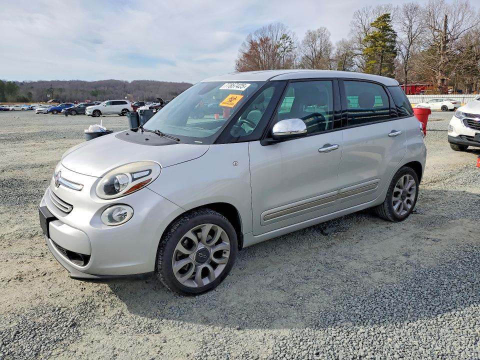 2017 FIAT 500 — VIN ZFBCFACH5HZ038501