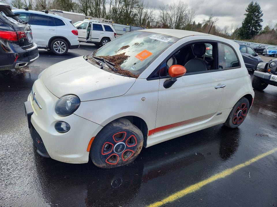 2015 FIAT 500 — VIN 3C3CFFGE0FT623439