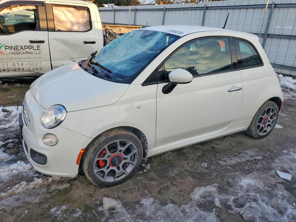 2015 FIAT 500 — VIN 3C3CFFBR7FT534672