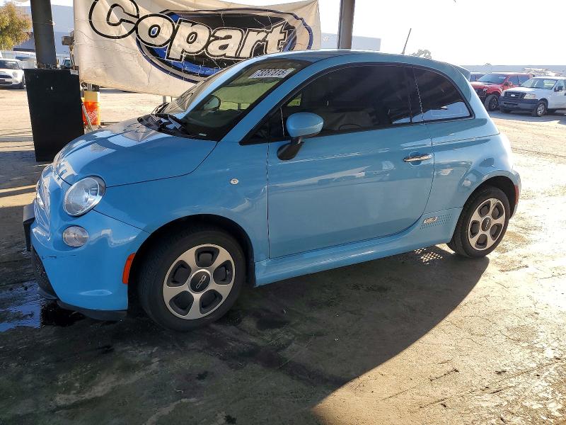 2017 FIAT 500 — VIN 3C3CFFGE4HT594188
