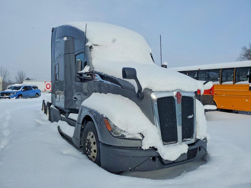 2023 KENWORTH CONSTRUCTION — VIN 1XKYD49X6PJ253007