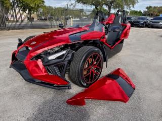 2021 POLARIS SLINGSHOT — VIN 57XAAPHD6M8147276