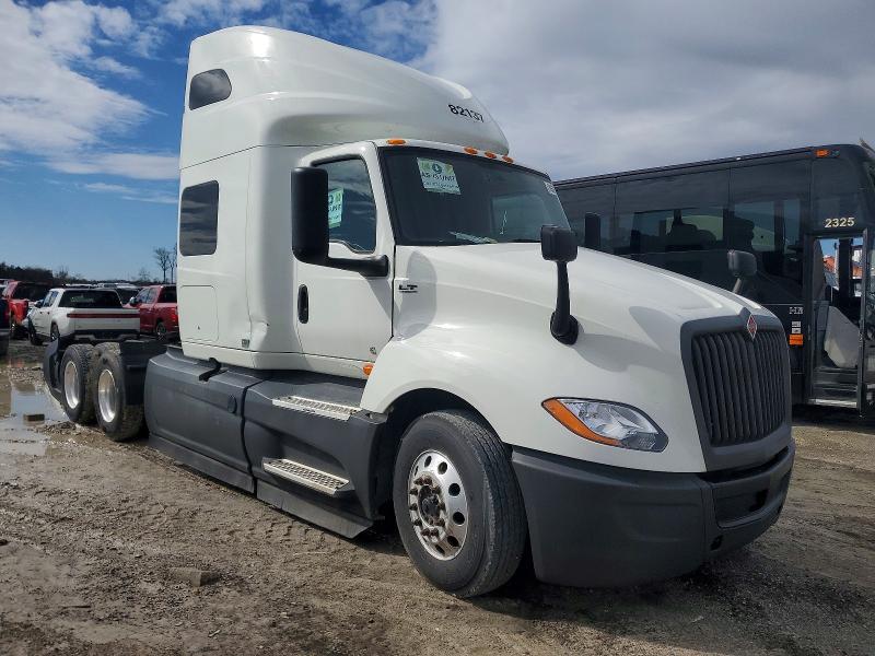 2022 INTERNATIONAL LT625 — VIN 3HSDZAPR6NN562329