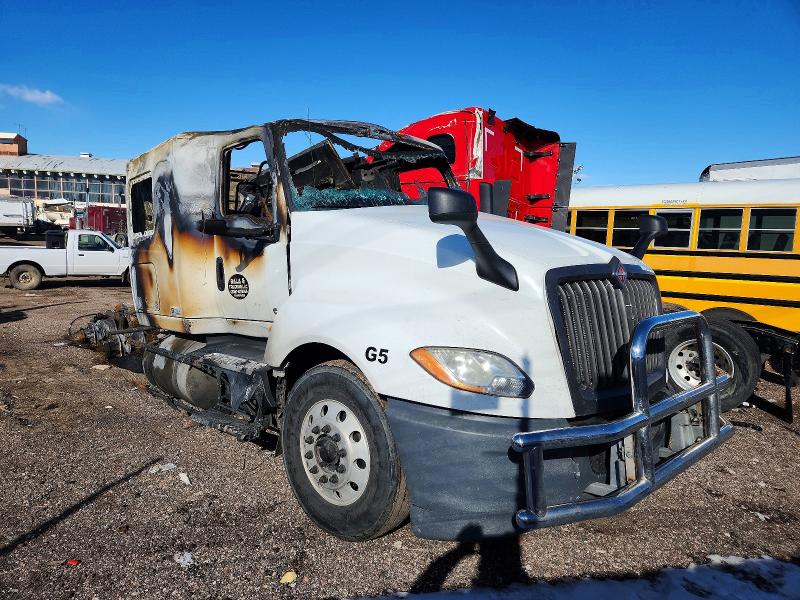 2018 INTERNATIONAL LT625 — VIN 3HSDZAPR2JN354474