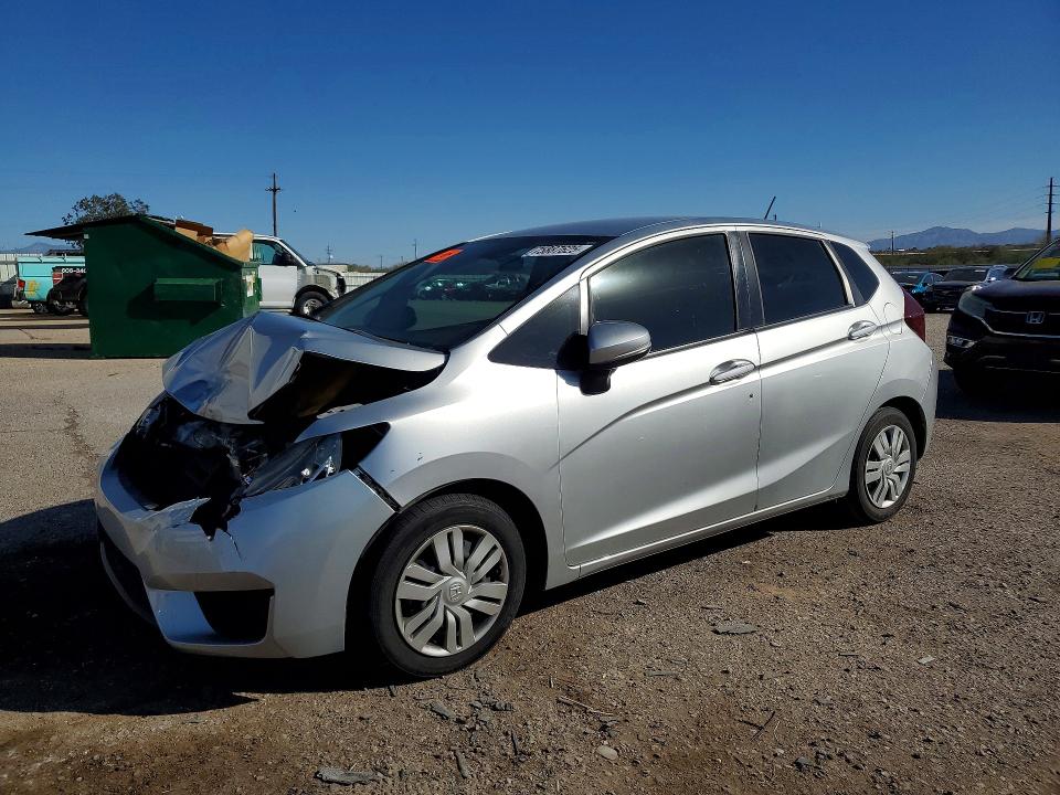 2015 HONDA FIT LX — VIN 3HGGK5H58FM755670