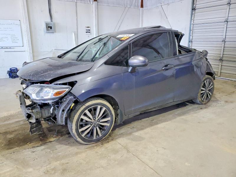 2015 HONDA FIT EX — VIN 3HGGK5G85FM744895
