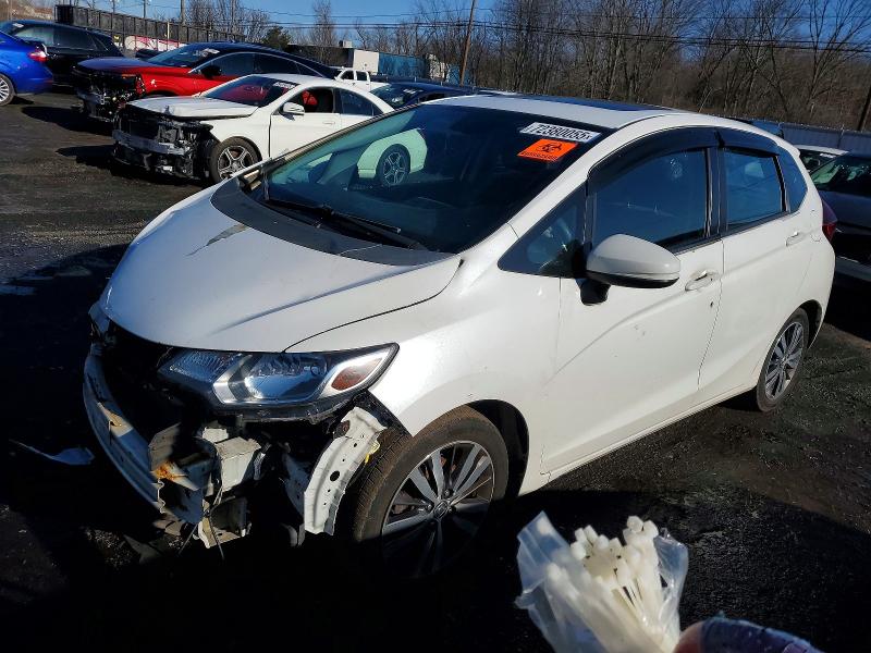 2015 HONDA FIT EX — VIN 3HGGK5G89FM777785