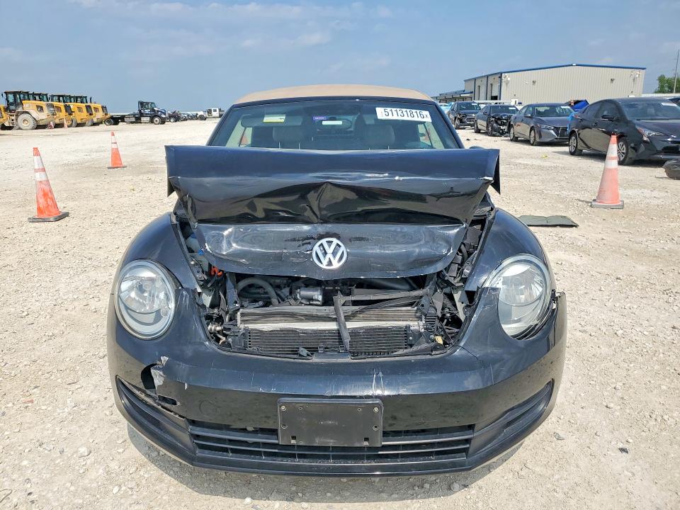 3VW517AT1FM802872