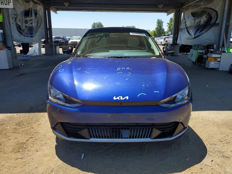 KNDC34LA1P5607229