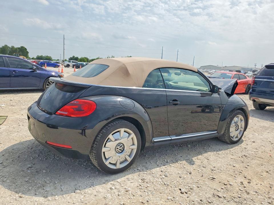 3VW517AT1FM802872