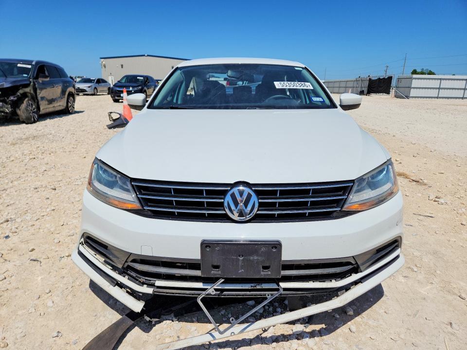 3VW2B7AJ1JM207687