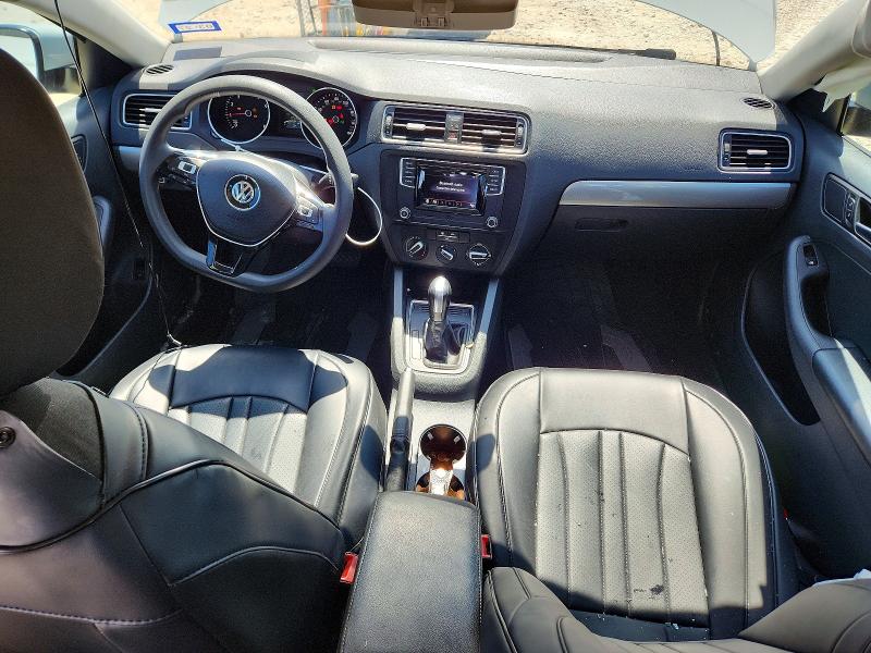 3VW2B7AJ1JM207687