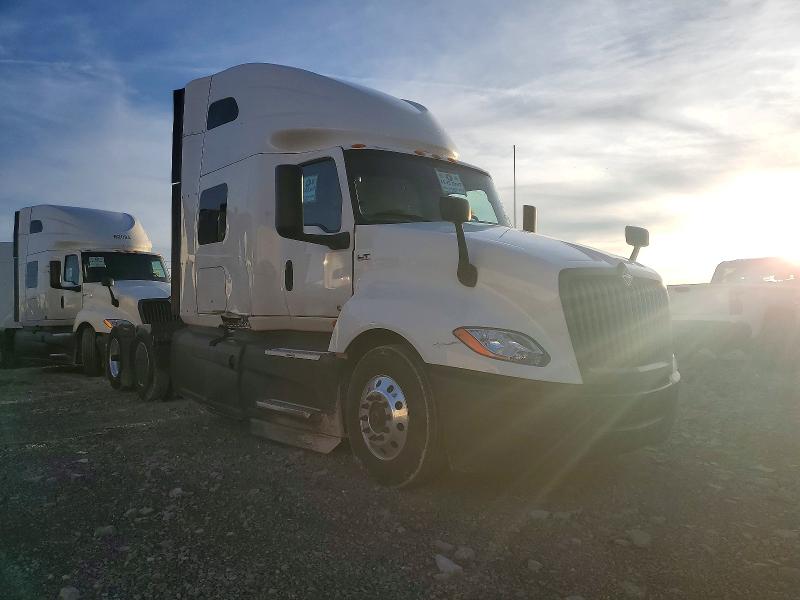 2022 INTERNATIONAL LT625 — VIN 3HSDZAPR3NN562305
