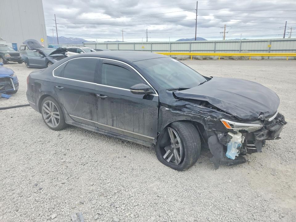 1VWDT7A32HC060623