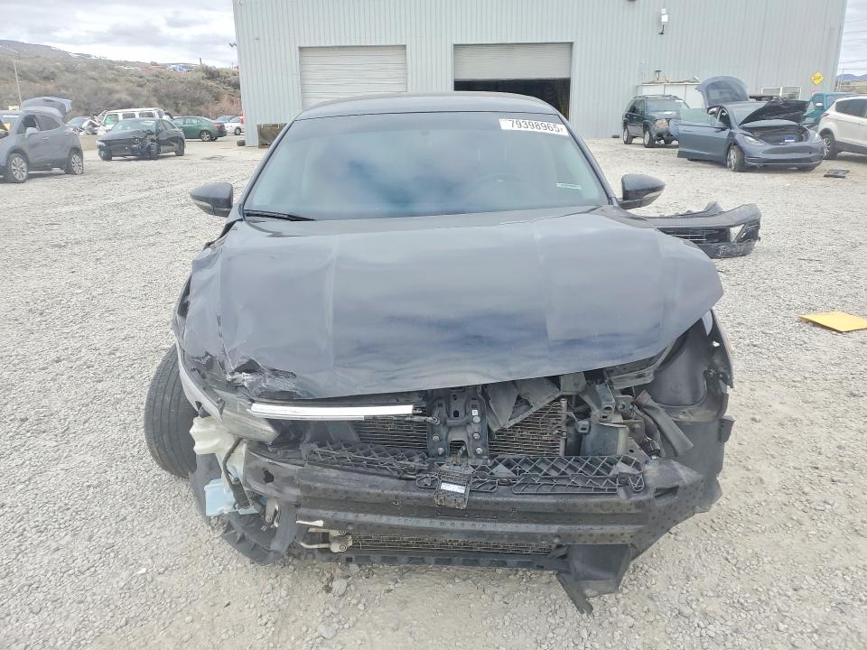 1VWDT7A32HC060623