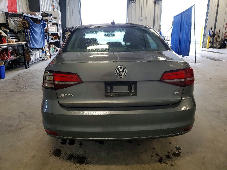 3VW167AJXHM286142