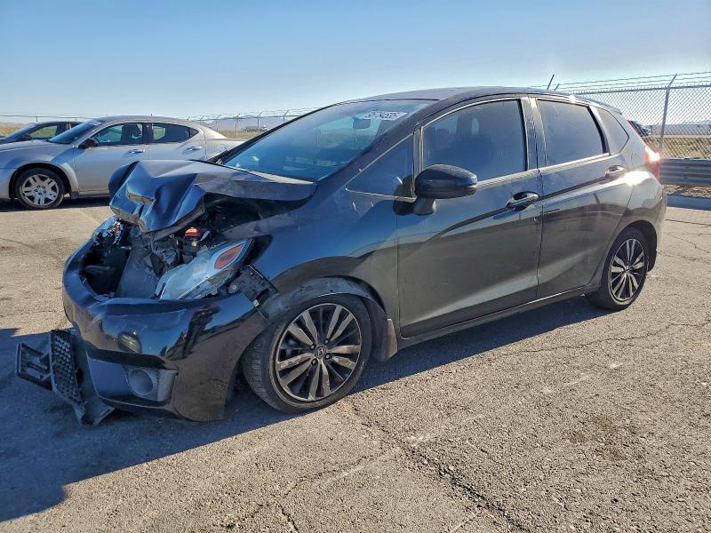 2015 HONDA FIT EX — VIN 3HGGK5H86FM700984