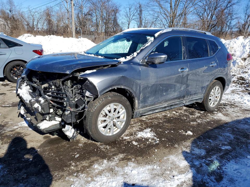 2018 NISSAN ROGUE — VIN KNMAT2MTXJP572990