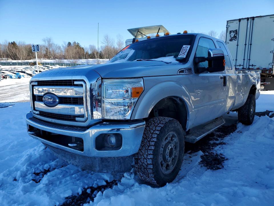 2015 FORD F350 — VIN 1FT8X3B6XFED51267