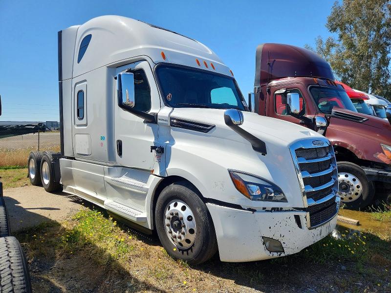 2019 FREIGHTLINER CASCADIA 126 — VIN 3AKJHHDR0KSKD5481