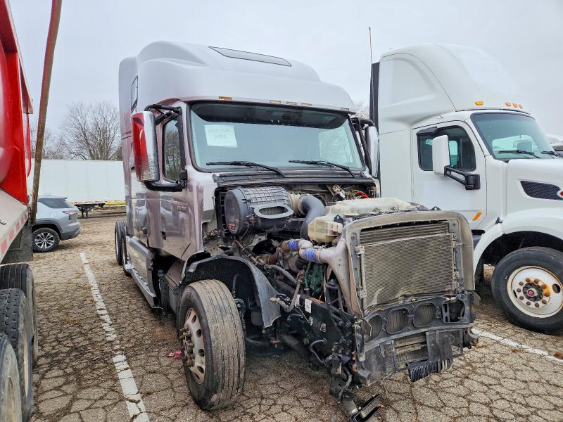 2020 VOLVO VNL — VIN 4V4NC9EH3LN213522